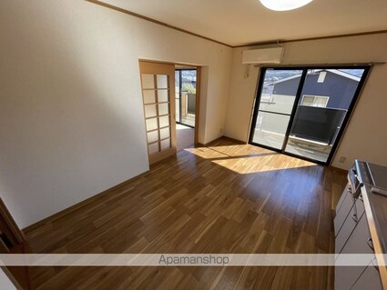 レジデンス市田[2LDK/58.32m2]のリビング・居間