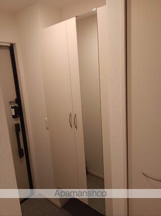 Ｄーｒｏｏｍ東公園[1LDK/41.59m2]の玄関