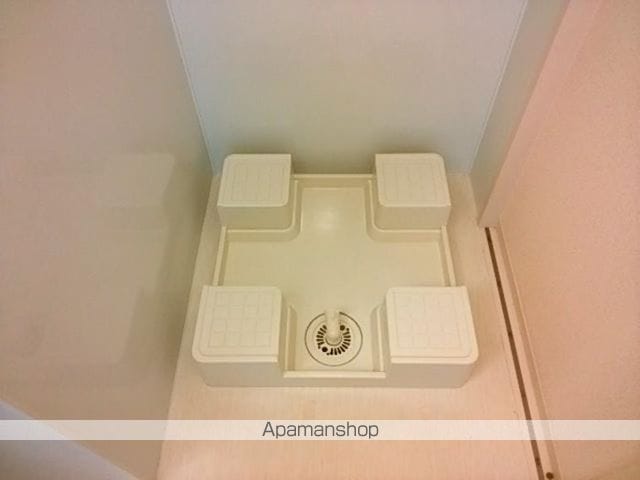 リバーサイド 駅東の内装写真