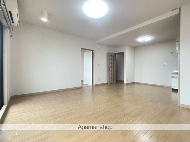 クレッセント佐鳴台の内装写真