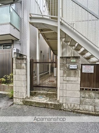 東京都文京区千駄木２丁目[1K/18.84m2]のエントランス