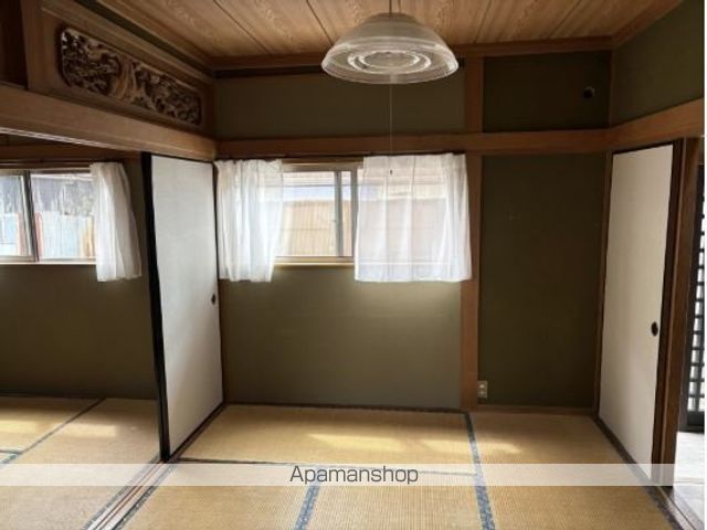 豊城貸家の内装写真