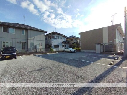レオパレス宮司東[1K/28.02m2]の駐車場
