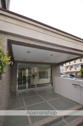 アートロイヤル大宮の玄関写真