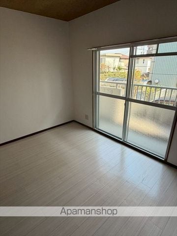 カレッジハイツ豊明の内装写真