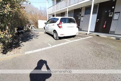 レオパレスモーガン[1K/23.18m2]の駐車場3