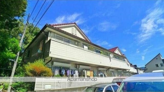 ユーエムイーA棟の外観写真