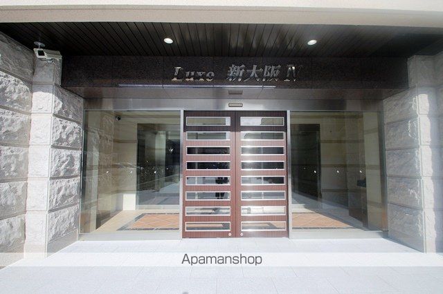 LUXE新大阪IVの玄関写真
