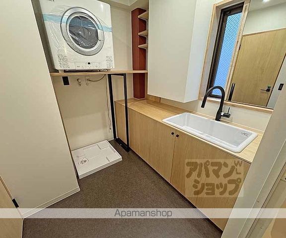 KARASUMA STEPSの内装写真