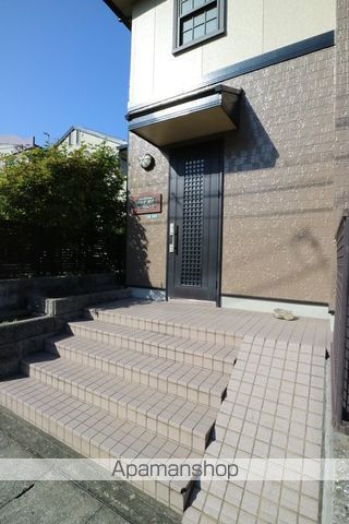 パセオ西宮の玄関写真