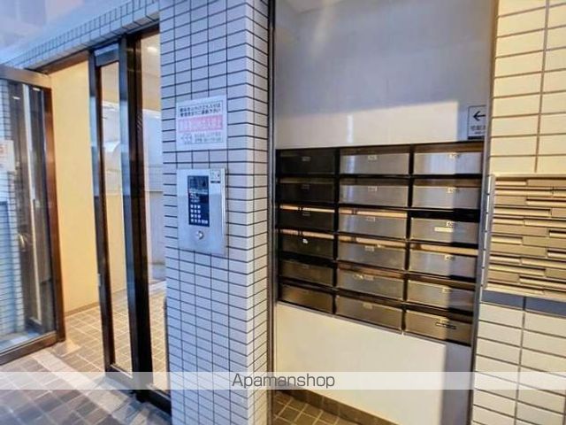 メゾンボヌール薬院の玄関写真