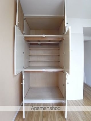 エトワール暁町[1R/16.43m2]の収納