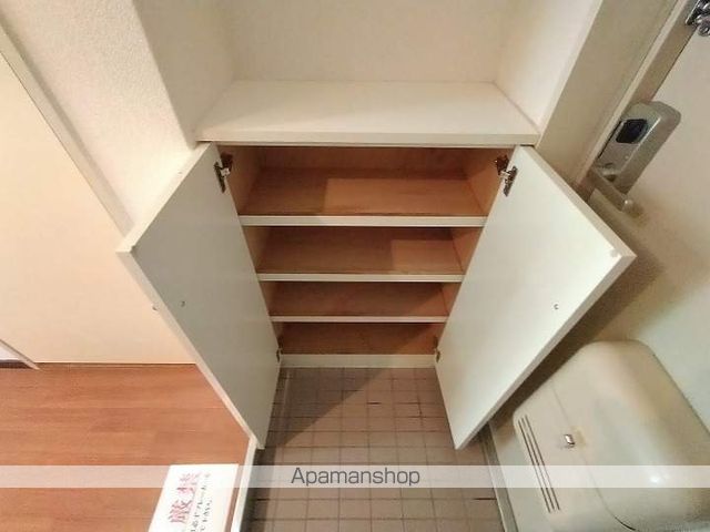 ノルデンハイム上新庄IIの内装写真