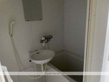 レオパレスフォレスト小倉[1K/19.87m2]の洗面所