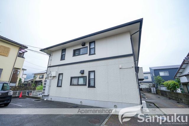 ハイカムール正円寺の外観写真