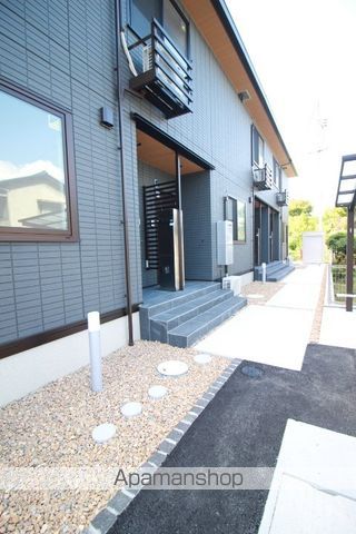 ホワイエ国富の玄関写真
