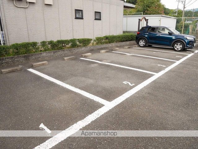 ハイカムール松ヶ崎の外観写真