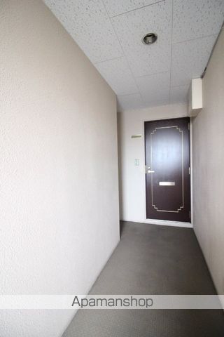 奥田ビルの玄関写真