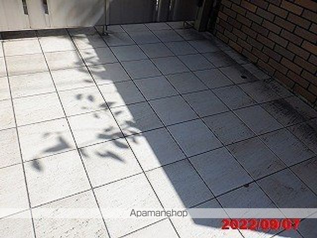 レオパレスTAKAOKAの玄関写真