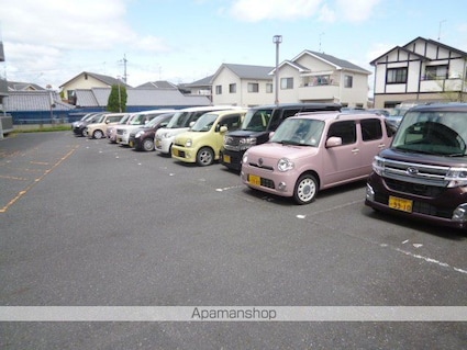 滋賀県草津市橋岡町[1K/24m2]の駐車場