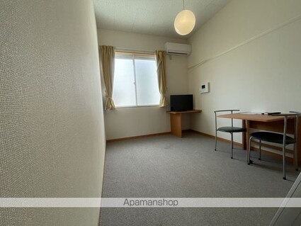 レオパレスフランボワーズ　Ｆ[1K/19.87m2]のリビング・居間1