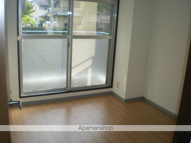 コンプリーションIの内装写真