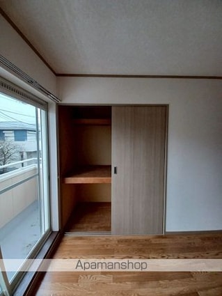 ブリージングタウン百草園Ｄ－１号棟[3LDK/81.28m2]の収納