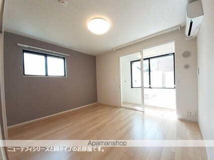 ＢＩＺ　Ａ[1K/33.2m2]のリビング・居間