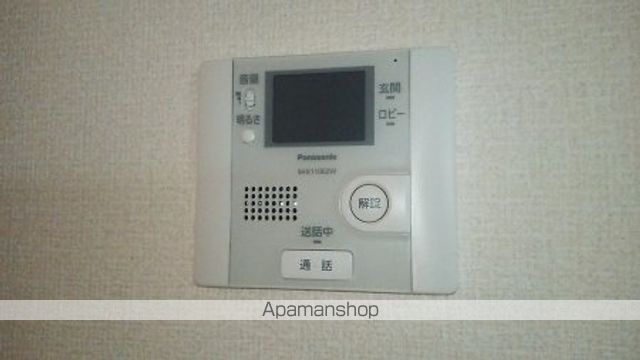 ロイヤルクレッセント西登戸参番館の内装写真