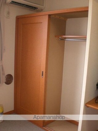 レオパレスＢＯＮＨＥＵＲ壱番館[1K/22.35m2]のリビング・居間2