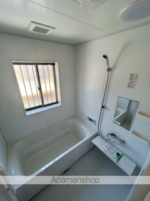 Ｋ’Ｓヴィレッジ笹川　Ｂ[3LDK/78.66m2]のバス