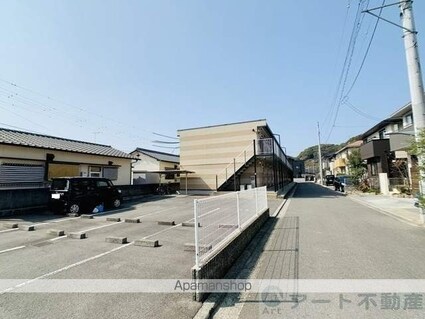 レオパレスクレールシェル　さや[1K/23.18m2]の駐車場