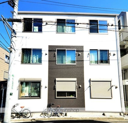 クレセント中野[1K/17.6m2]の外観2