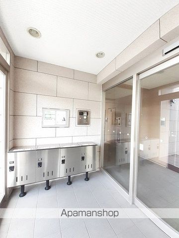 ローズエスペランサの玄関写真