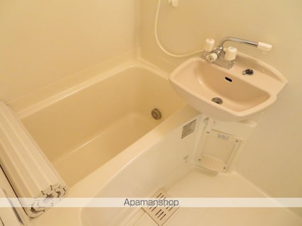 宮城県仙台市青葉区小松島２丁目[1K/24.75m2]のバス