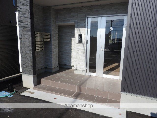 ルミナスの玄関写真