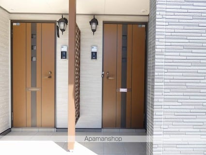愛媛県今治市河南町２丁目[1LDK/40.03m2]のエントランス2