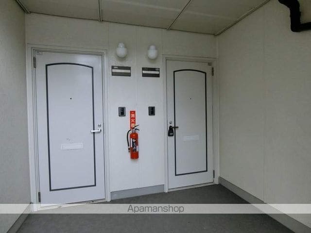 クレール西添Aの玄関写真