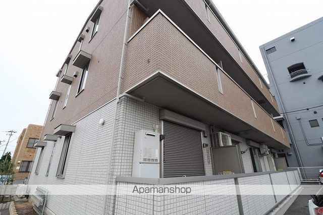 牟岐線 文化の森駅 徒歩16分 3階建 築10年の外観写真