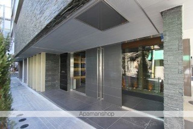 AXAS HY’S板橋区役所前の玄関写真