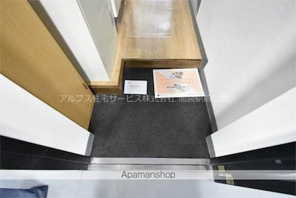 カレドセルクル[1K/18.08m2]の玄関