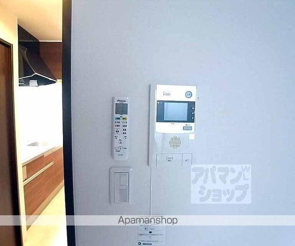 フォース二条城東の内装写真
