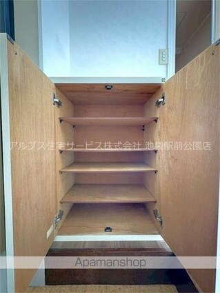 シャトウ北町[1R/17.8m2]の収納