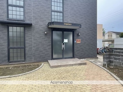 レオパレスフローラ[1K/26.49m2]のエントランス