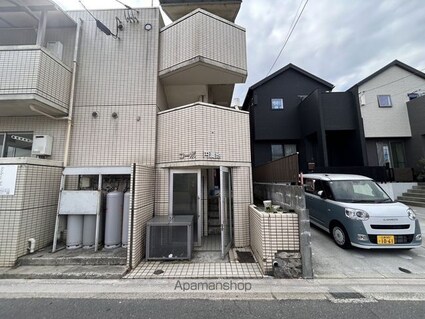 コーポ円満地[1R/15m2]のエントランス