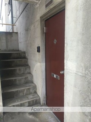 マツシロアレー[1R/29.87m2]のエントランス