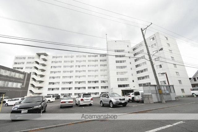 ロイヤルレインボー平岸 B棟の外観写真