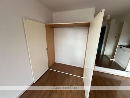 ラッセルスクエア円座中央[1R/22.5m2]の収納