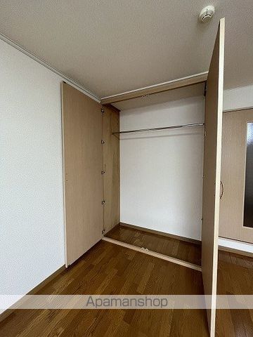 リバーサイド市川の内装写真