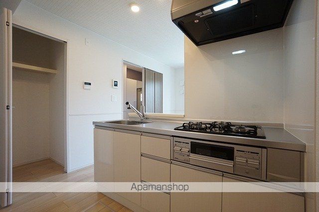 コンフォルタ茶屋の原の内装写真